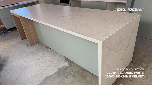 CV209 ИСЛАНДСКИЙ БЕЛЫЙ 3200X1600X20MM БАРХАТ